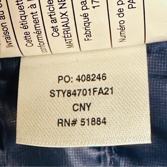 Patagonia Down Sweater Hoody Jacket - Picture 7 of 11